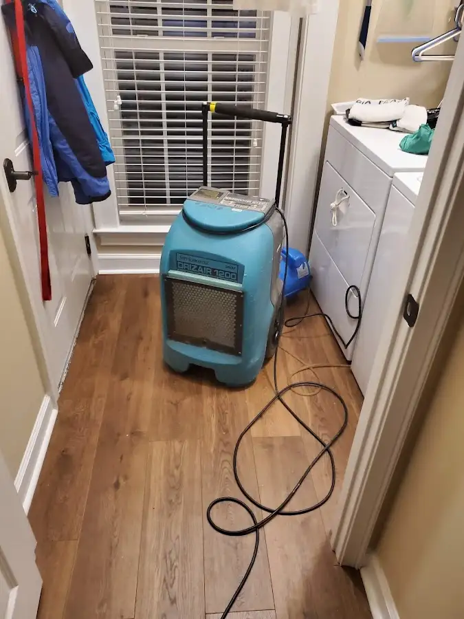 Commercial dehumidifier deployed for Crawl Space Restoration in Murillo